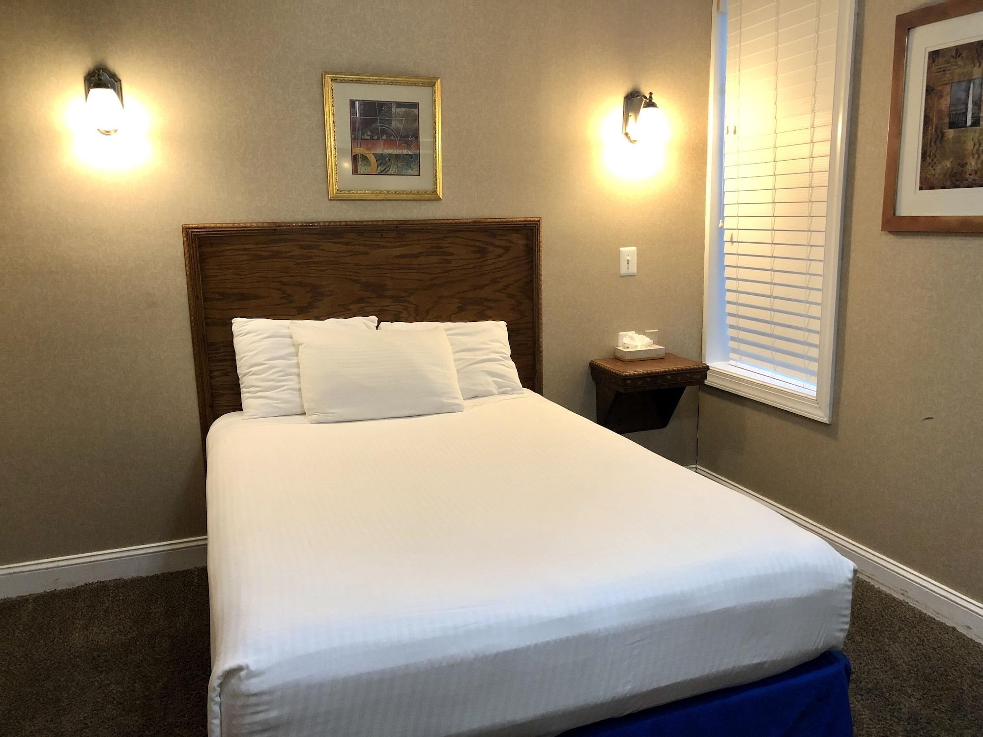 District Hotel